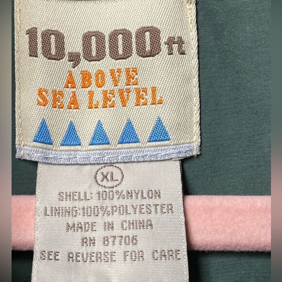 10,000 Ft Above Sea Level Men’s Green Full Zip Lightweight Jacket (XL) - Picture 5 of 14